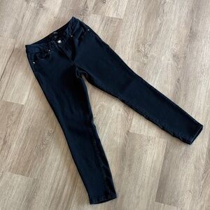 1822 Denim Super Stretchy Black Women's Skinny Jeans